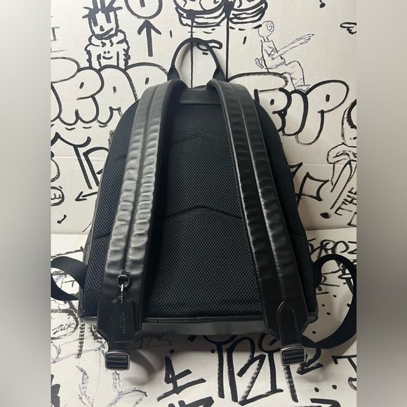 *COACH WEST CANVIS IN SIGNATURE CANVAS BACKPACK AND WALLET BUNDLE* - Picture 9 of 10